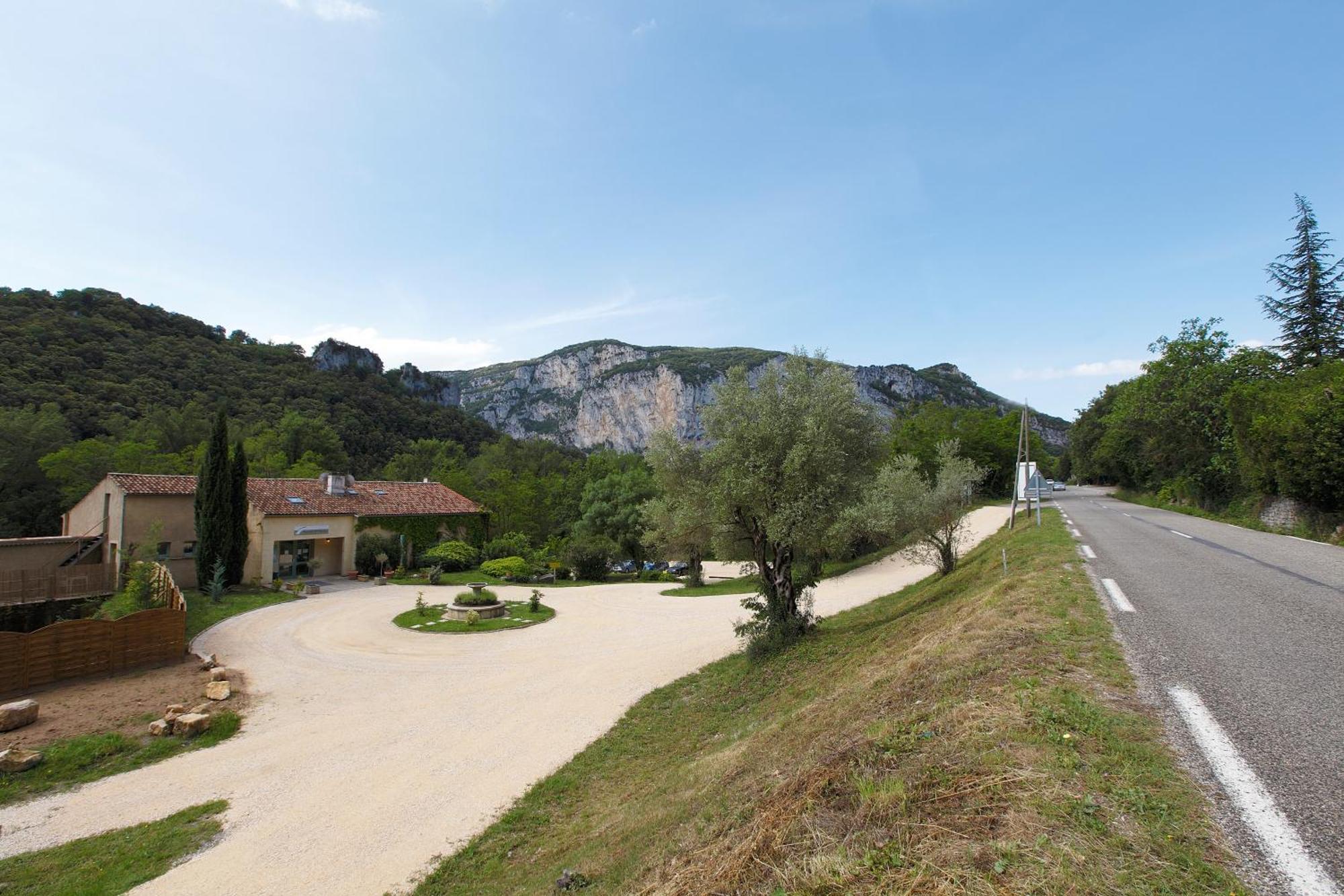Vacanceole - Le Domaine De Chames - Pont D'Arc Vallon-Pont-dʼArc Buitenkant foto